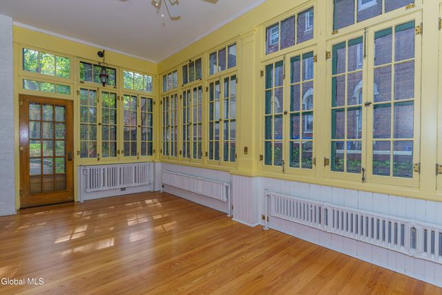 198 9th Street, Troy, NY 12180