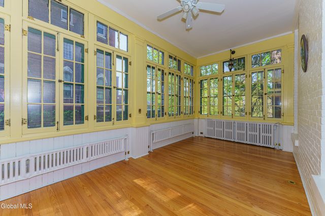 198 9th Street, Troy, NY 12180