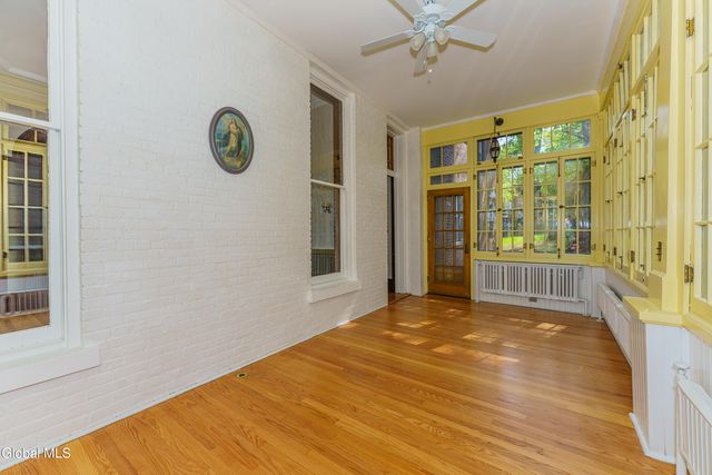 198 9th Street, Troy, NY 12180