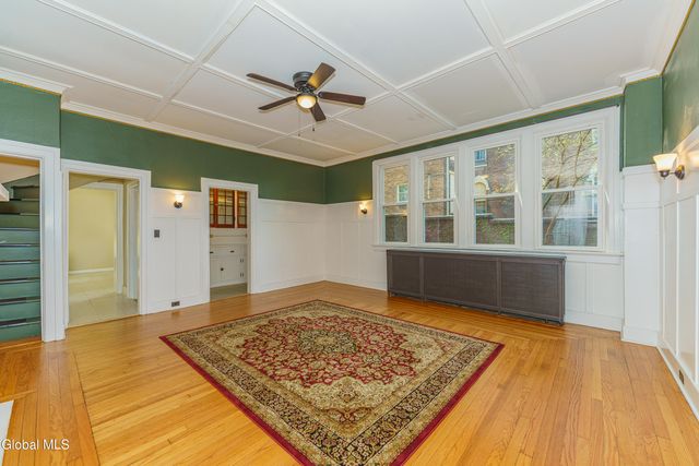 198 9th Street, Troy, NY 12180