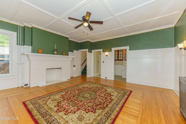 198 9th Street, Troy, NY 12180