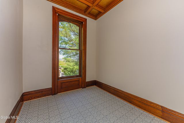 198 9th Street, Troy, NY 12180