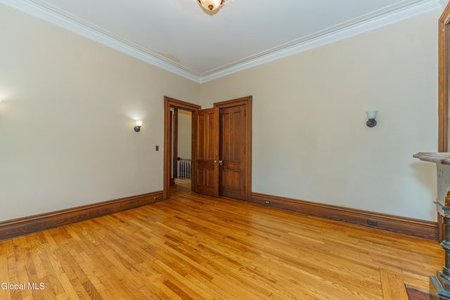 198 9th Street, Troy, NY 12180