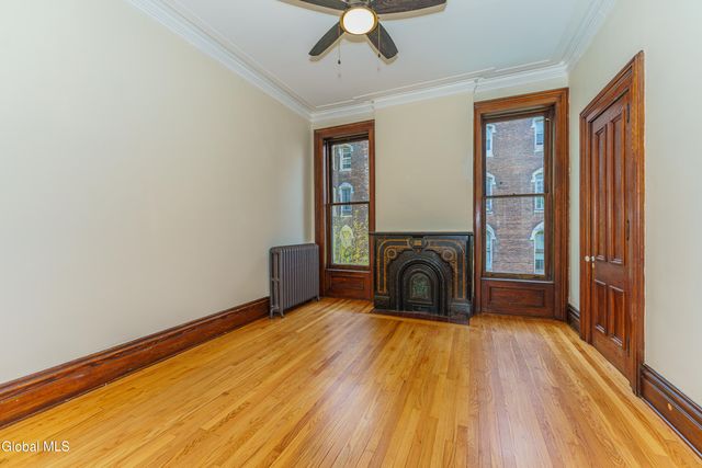 198 9th Street, Troy, NY 12180