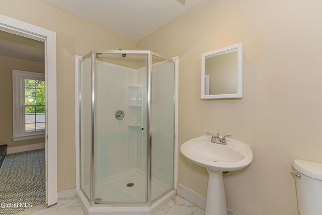 198 9th Street, Troy, NY 12180