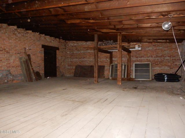 198 9th Street, Troy, NY 12180