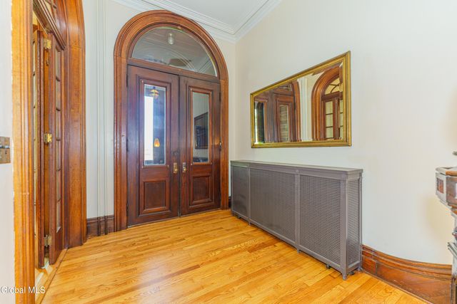 198 9th Street, Troy, NY 12180