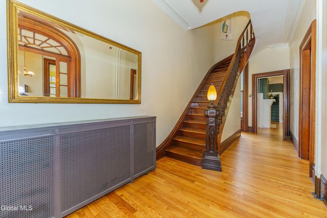 198 9th Street, Troy, NY 12180