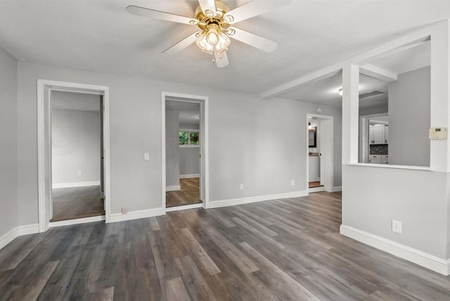11715 N Honeymoon Bay Rd, Newman Lake, WA 99025