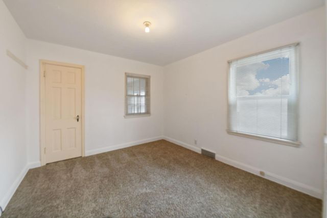 1368 Hartford Avenue, Saint Paul, MN 55116