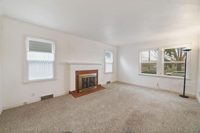 1368 Hartford Avenue, Saint Paul, MN 55116