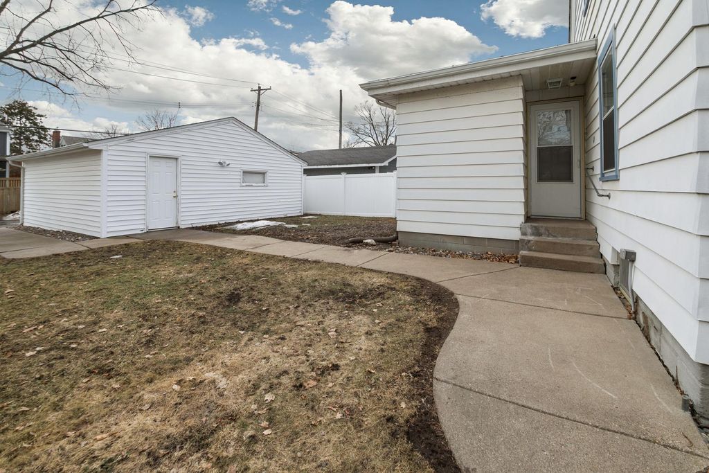 1368 Hartford Avenue, Saint Paul, MN 55116 — photo 3