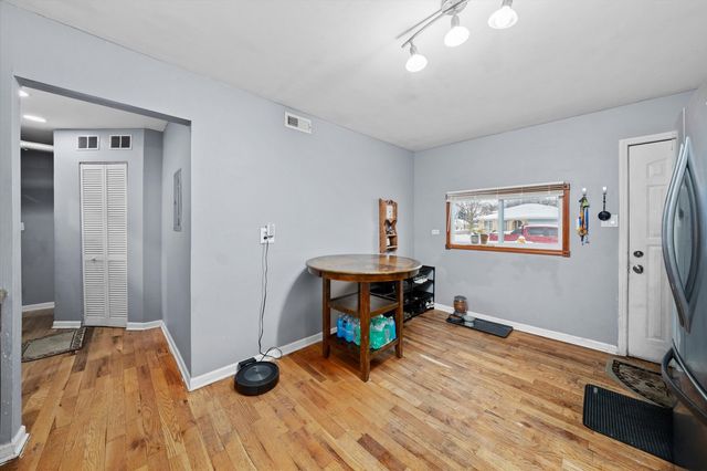 9154 Ridgeland Avenue, Oak Lawn, IL 60453