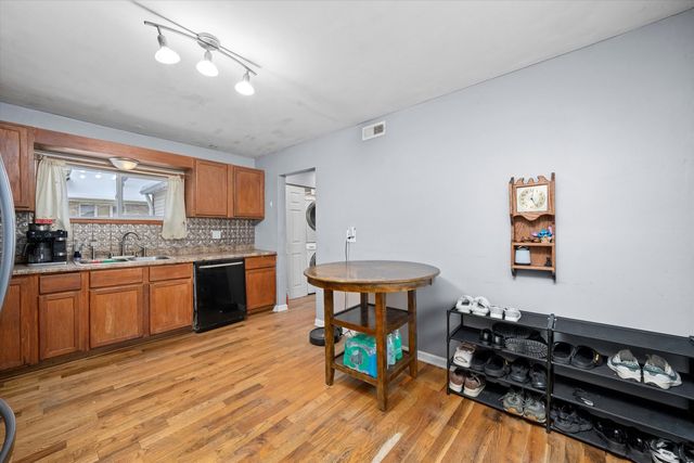 9154 Ridgeland Avenue, Oak Lawn, IL 60453