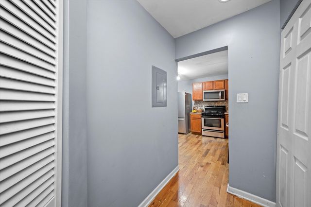 9154 Ridgeland Avenue, Oak Lawn, IL 60453