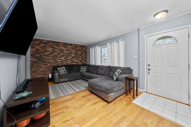 9154 Ridgeland Avenue, Oak Lawn, IL 60453