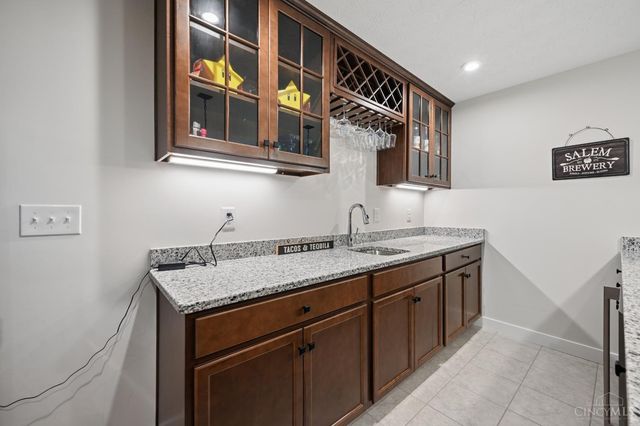 438 Pleasant Ridge Drive, Lebanon, OH 45036
