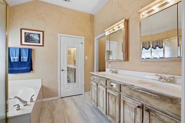 2609 Westwind Drive, Corinth, TX 76210