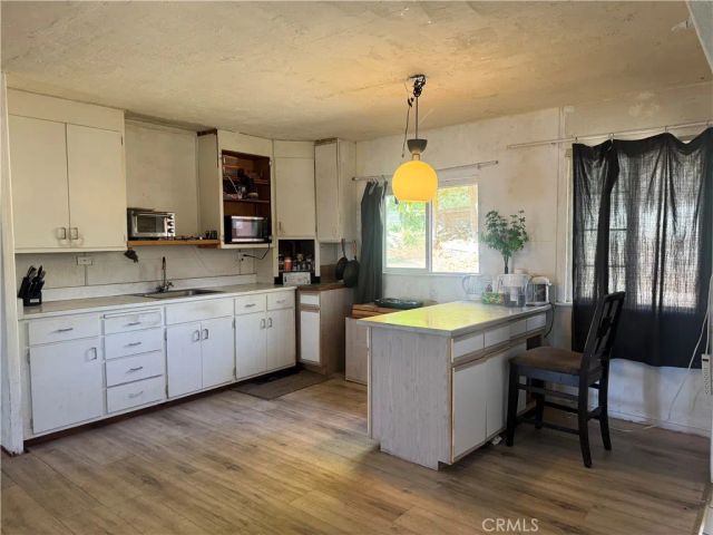 11633 Lakeview Drive, Clearlake Oaks, CA 95423