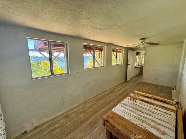 11633 Lakeview Drive, Clearlake Oaks, CA 95423