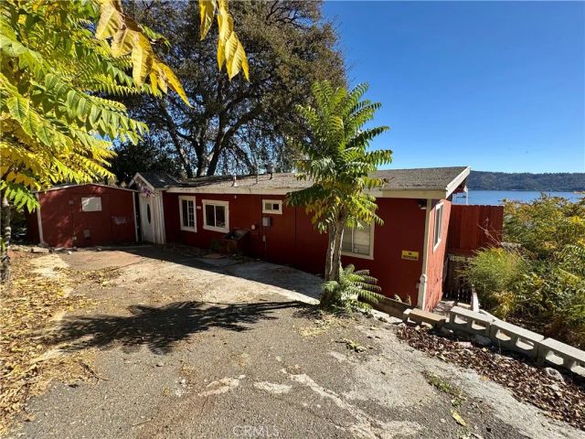 11633 Lakeview Drive, Clearlake Oaks, CA 95423