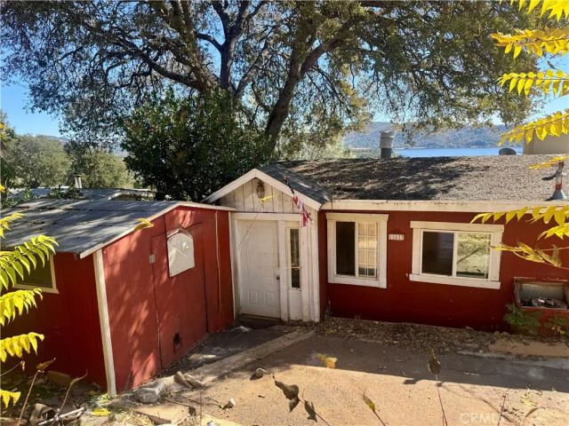11633 Lakeview Drive, Clearlake Oaks, CA 95423