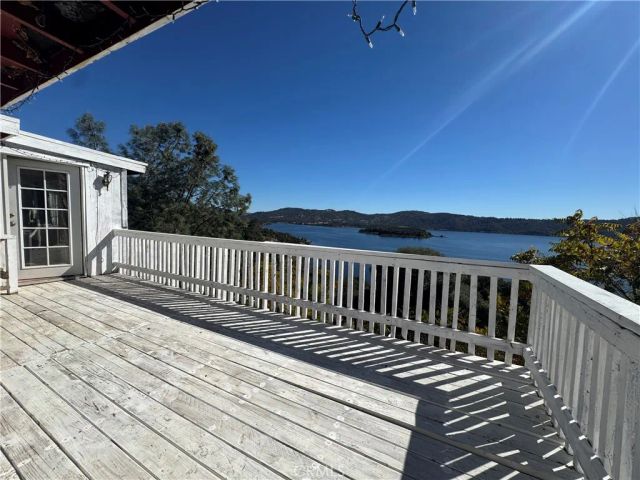 11633 Lakeview Drive, Clearlake Oaks, CA 95423