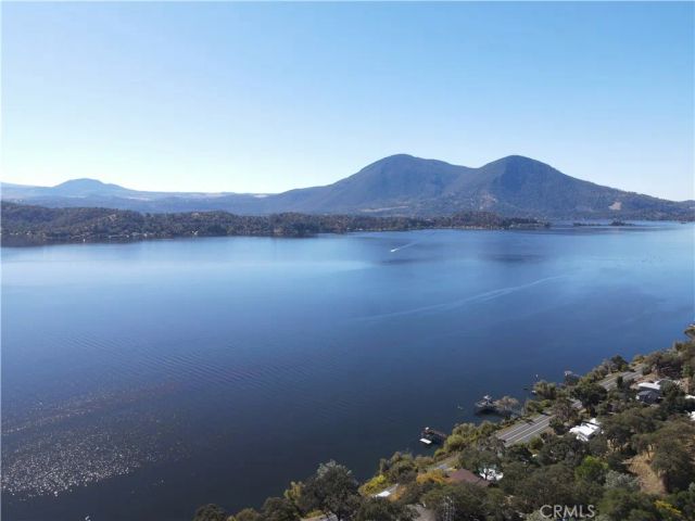 11633 Lakeview Drive, Clearlake Oaks, CA 95423
