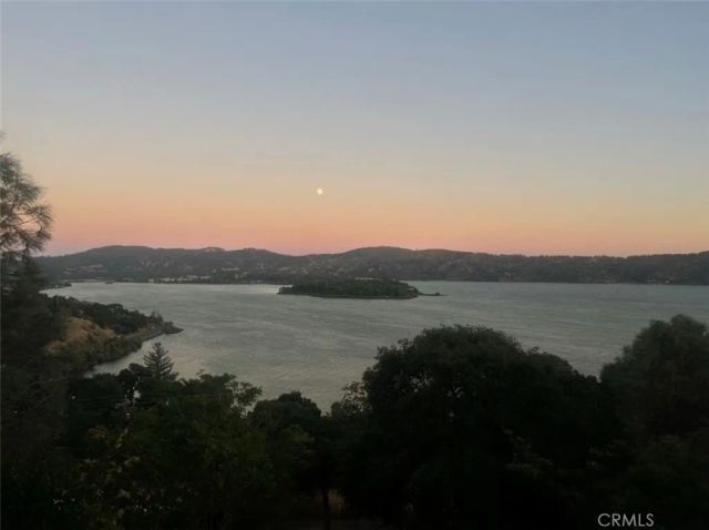 11633 Lakeview Drive, Clearlake Oaks, CA 95423