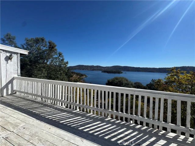 11633 Lakeview Drive, Clearlake Oaks, CA 95423