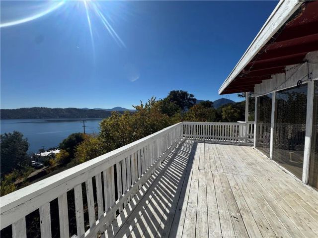 11633 Lakeview Drive, Clearlake Oaks, CA 95423
