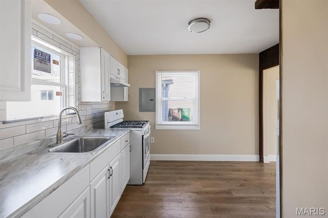 11893 Bridgevale Avenue, St Louis, MO 63138