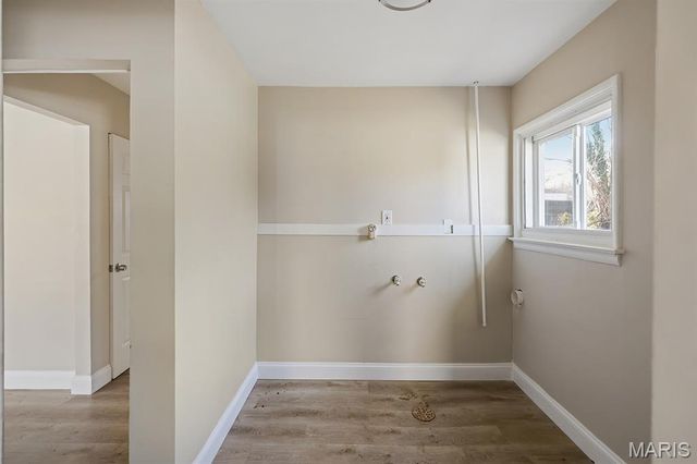 11893 Bridgevale Avenue, St Louis, MO 63138