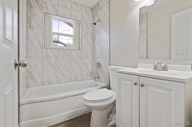 11893 Bridgevale Avenue, St Louis, MO 63138
