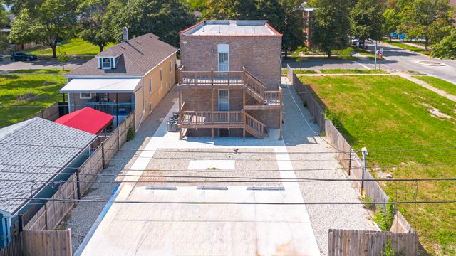 6807 S Paulina Street Garden, Chicago, IL 60636