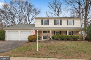 7596 RUXTON DR, Springfield, VA 22153