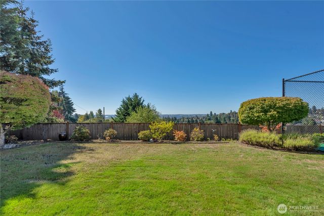 3402 42nd Avenue NE, Tacoma, WA 98422