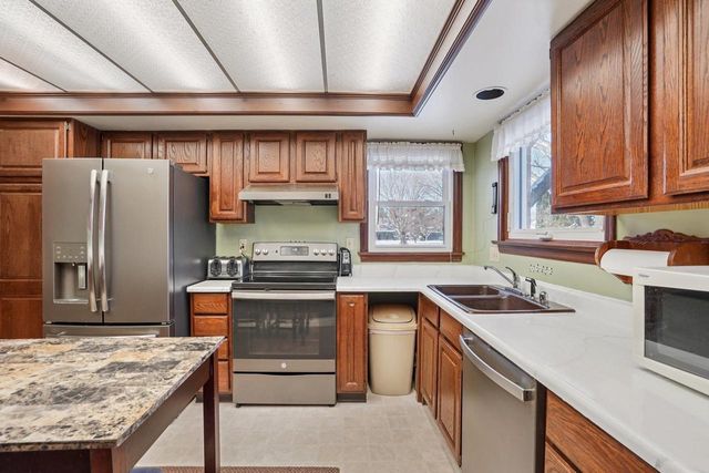 203 South Street, Juneau, WI 53039