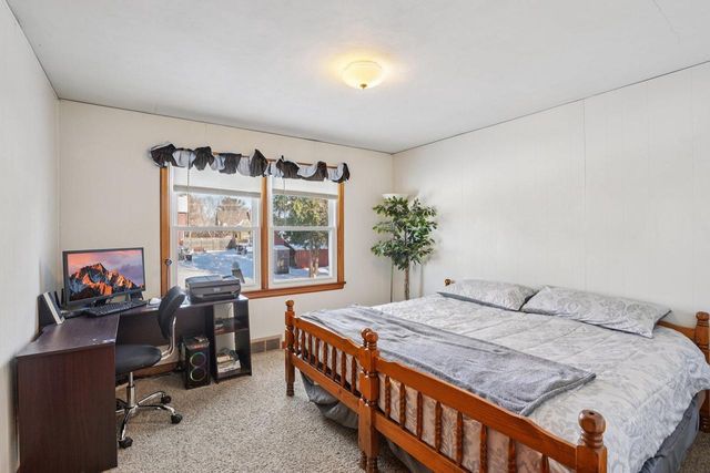 203 South Street, Juneau, WI 53039