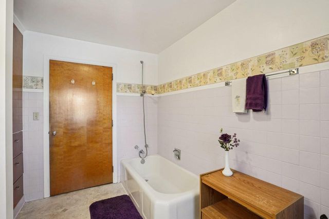 203 South Street, Juneau, WI 53039