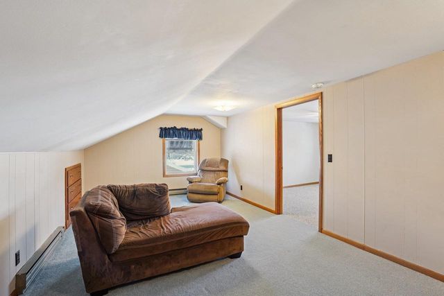 203 South Street, Juneau, WI 53039