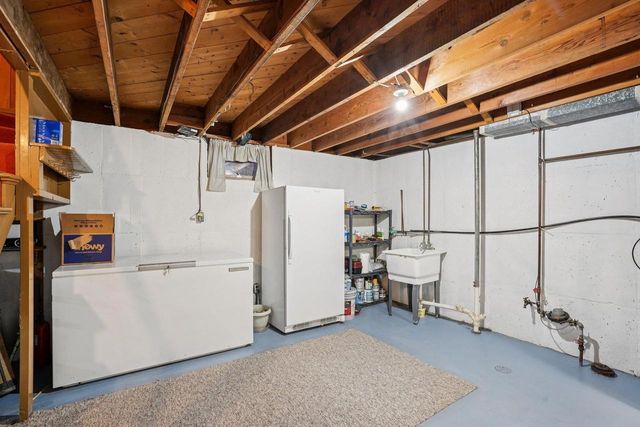 203 South Street, Juneau, WI 53039