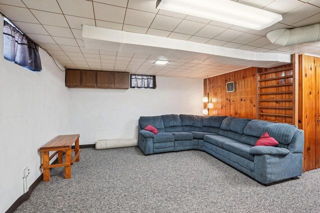 203 South Street, Juneau, WI 53039