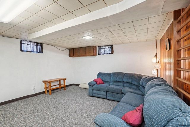 203 South Street, Juneau, WI 53039