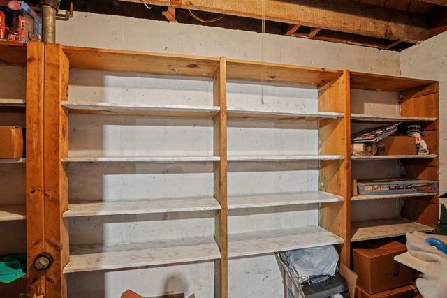 203 South Street, Juneau, WI 53039