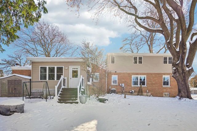 203 South Street, Juneau, WI 53039