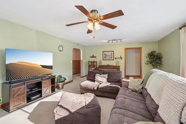 203 South Street, Juneau, WI 53039