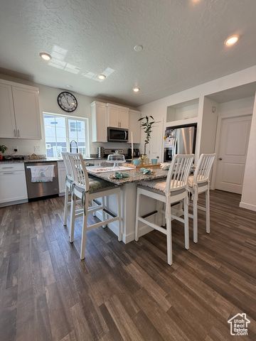 158 E POLARIS DR, Saratoga Springs, UT 84045