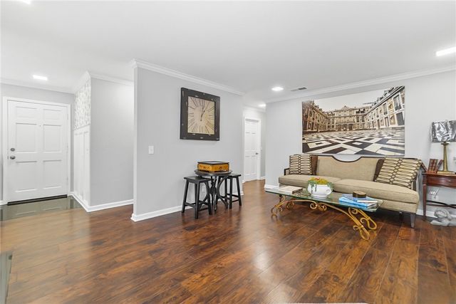 10978 Buckingham Way, Montclair, CA 91763