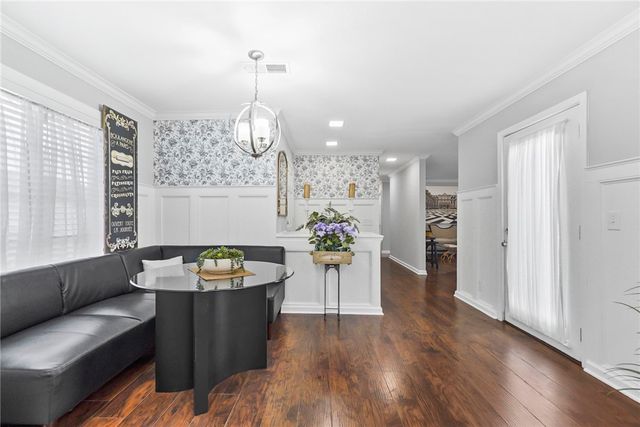 10978 Buckingham Way, Montclair, CA 91763